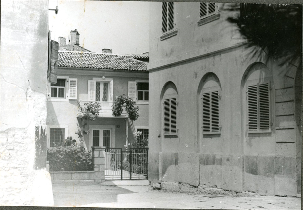 Image description